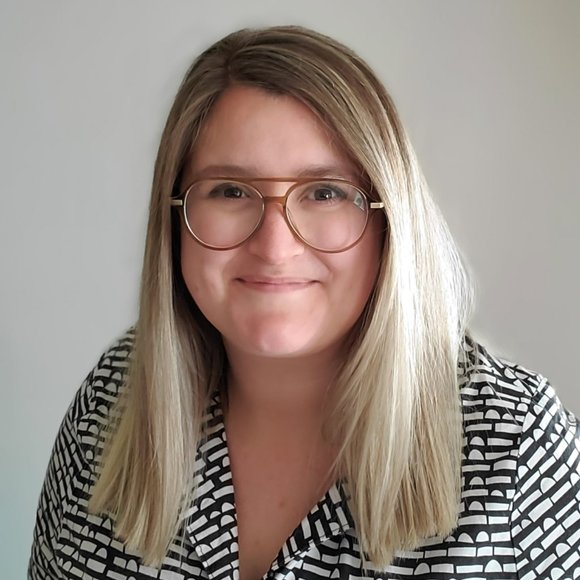 Meet your Posher, Katelyn - Picture 1 of 1